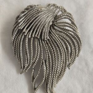 Silver Twisted Rope Brooch